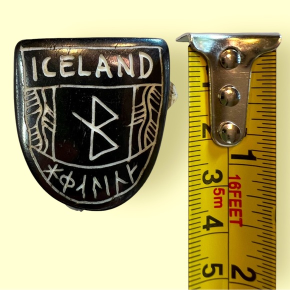A special collectible magnet imported from Iceland Great memory of Iceland New - Picture 5 of 5